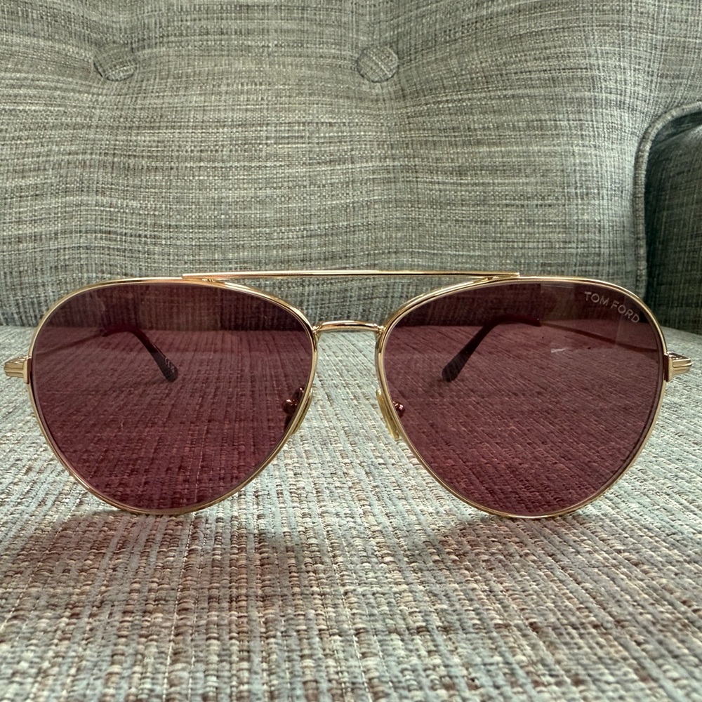 Tom Ford Aviator Sunglasses with Gold Frame and Tinted Lenses - Picture 2 of 11